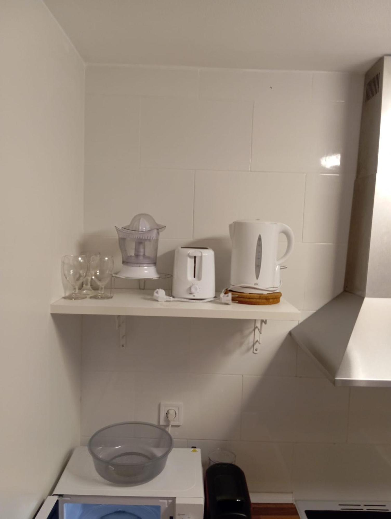 Centrally-Located, Spacious Flat At Historic Centre & Short Walk To Beach Alicante Extérieur photo